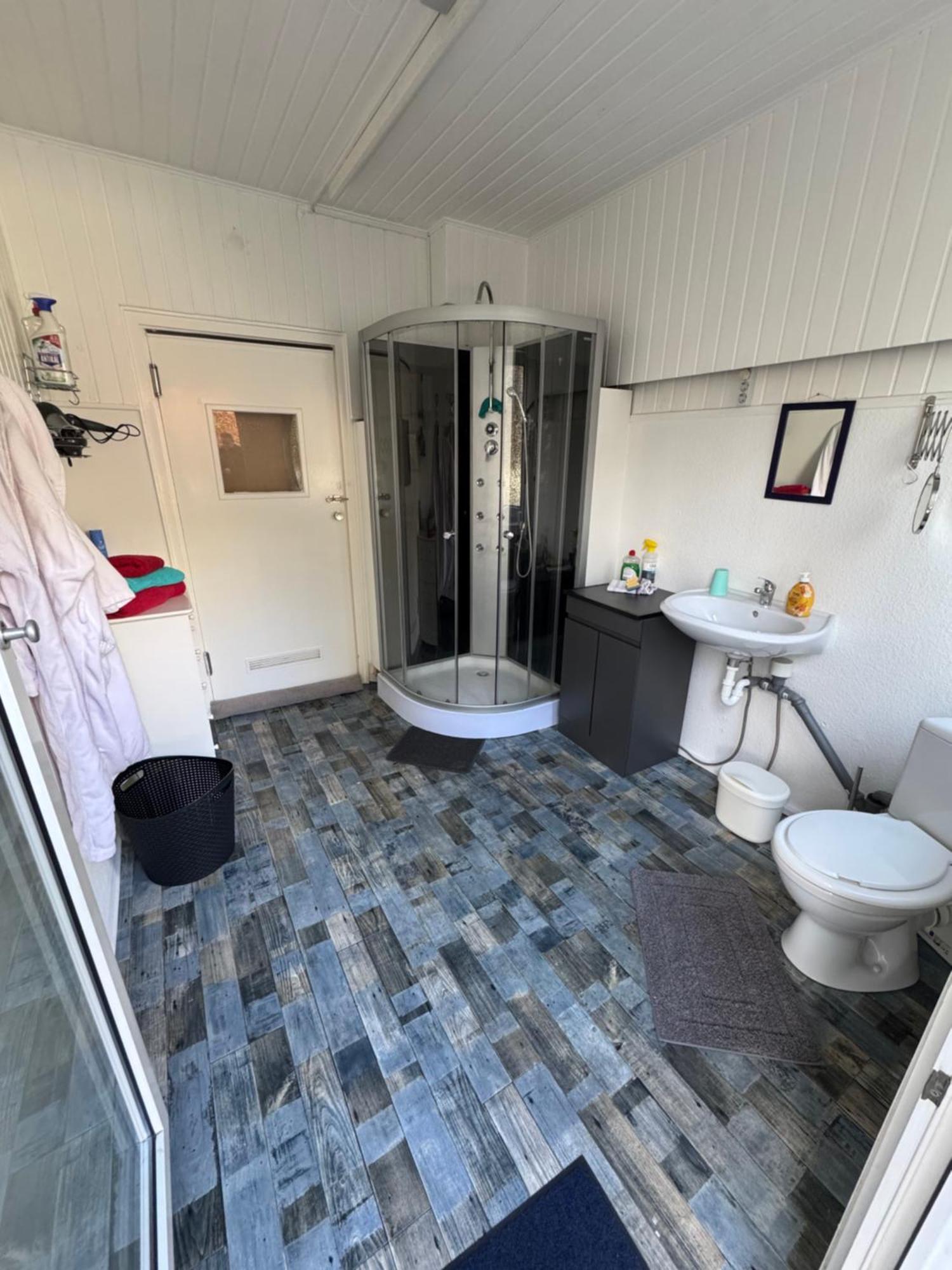"Saunahotel" Mit Separatem Badezimmer Meinerzhagen Bagian luar foto